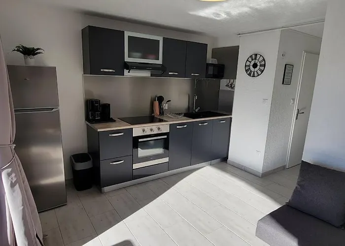 Διαμέρισμα Nauticap, Joli T2 Renove, Piscine, Parking, 200m